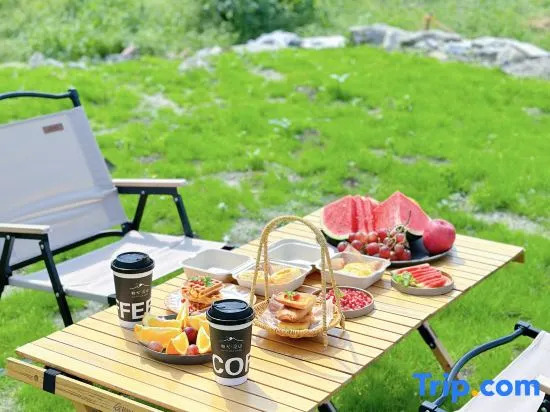 Mu Yi Mu Yi See the mountains and wild luxury art vacation
