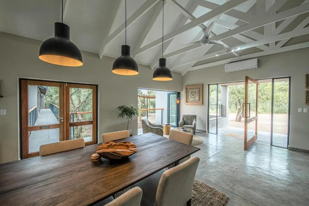Little Kubu Lodge