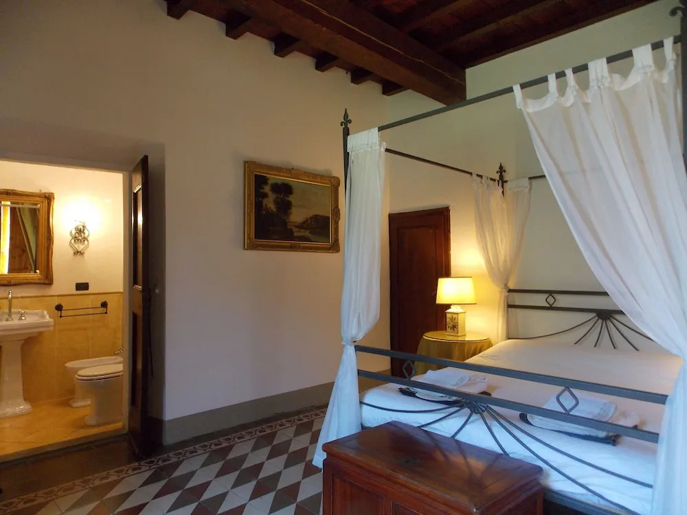 Villa Eugenia Tuscany with private Pool, Sauna & Gym