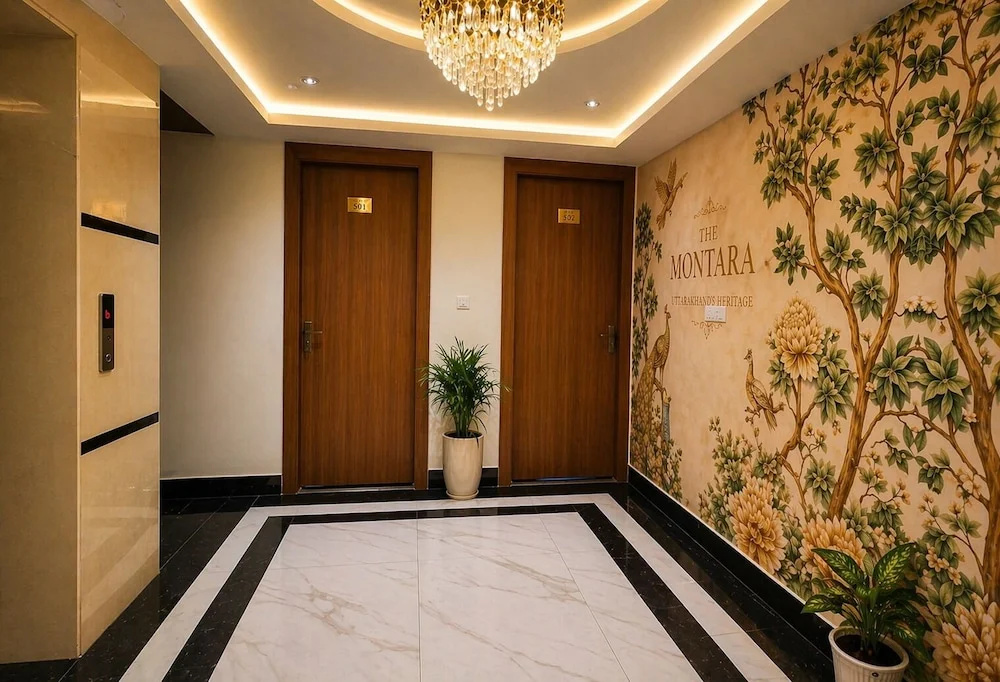 Hotel The Montara Near Ganga Ghat