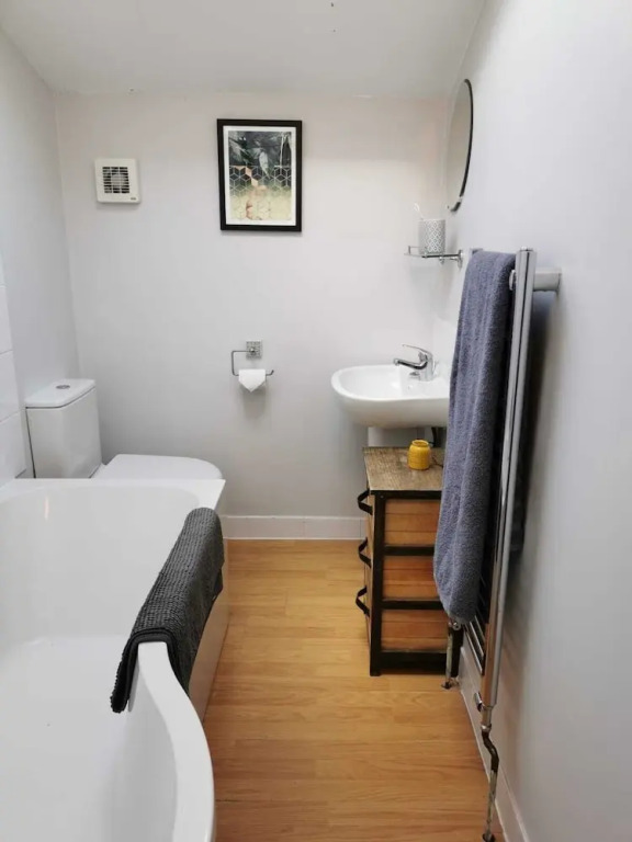 NEW Spacious 3BD House Tunbridge Wells Sleeps 7!