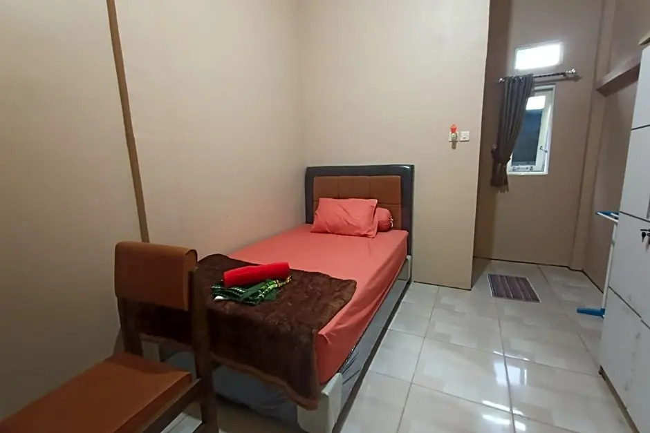 SPOT ON 3525 Penginapan Magnolia Syariah