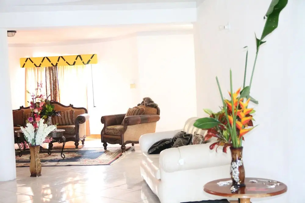 Sweetsop Jamaica Villa and Tour