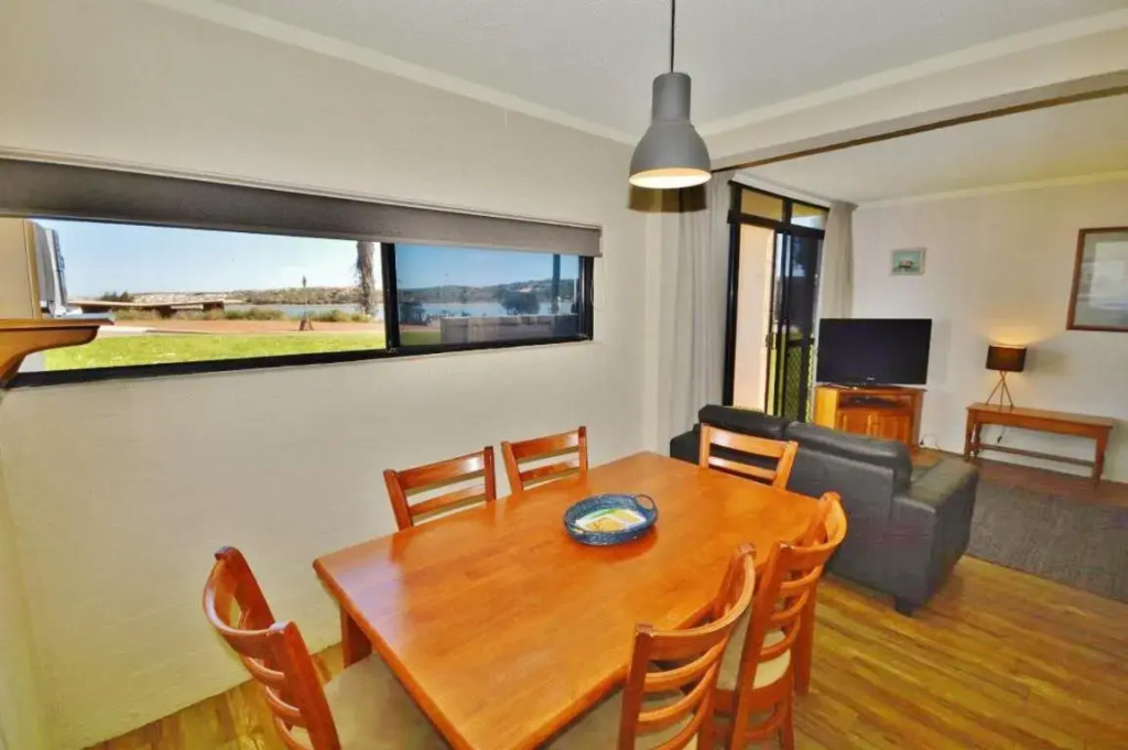 Riverview Holiday Apartment 12 - Kalbarri WA