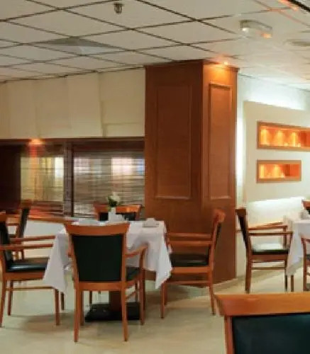 Elpida City Hotel