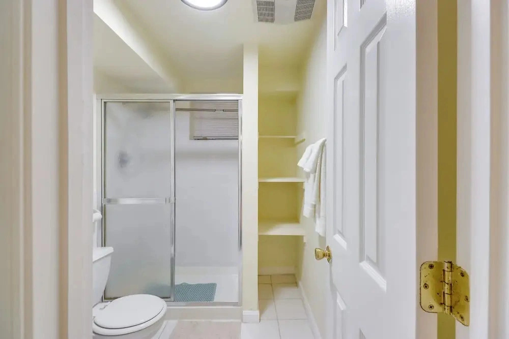 2 Mi to Dtwn DC: Wfh-friendly Apt