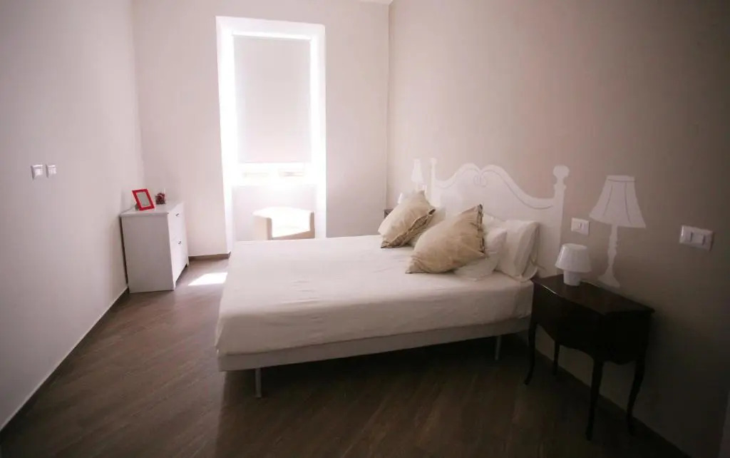 Red Flat In Rome