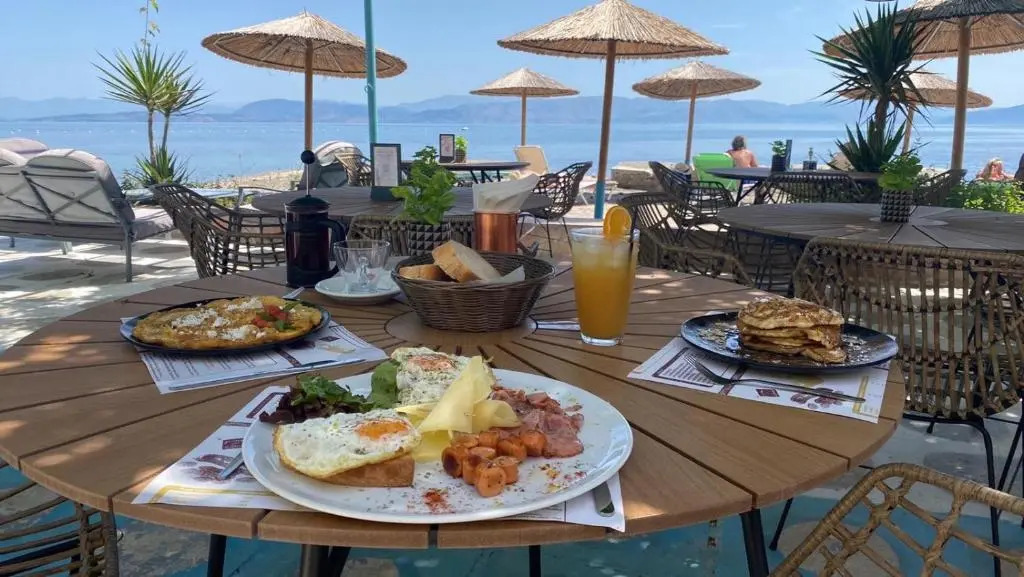 Avra Budget Beach Rooms