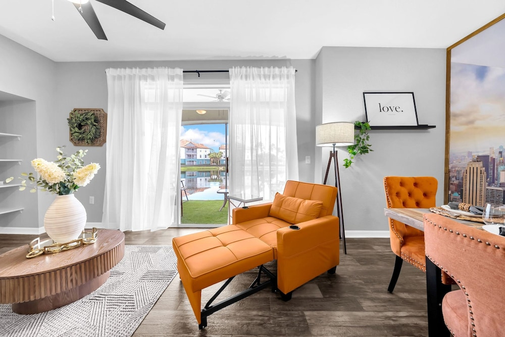 Modern 2BR Pool Gym Pet-friendly 12