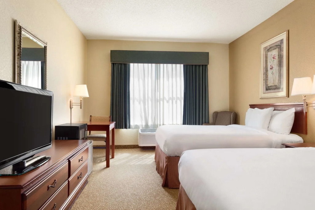 Sonesta Essential IAH Airport JFK Boulevard - Newly Renovated