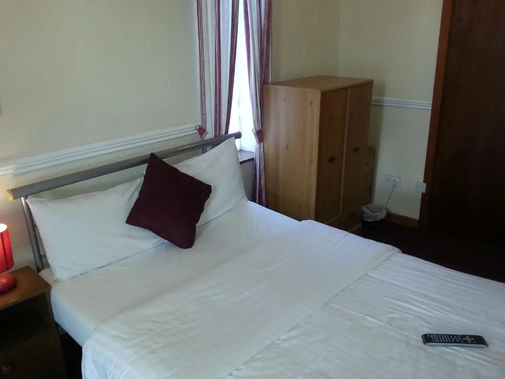 Lynwood Hotel