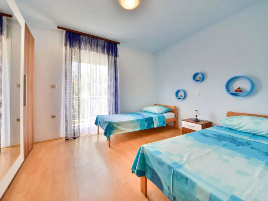 Apartment Damir Spiez 29980