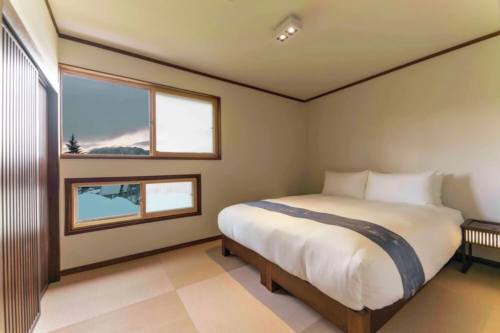 Sunshine Hakuba Ski-to-door by JAMSZ ROYALE