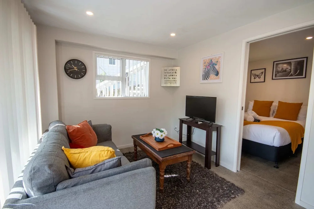 Centrally Located 1 Bedroom Apartment in Auckland
