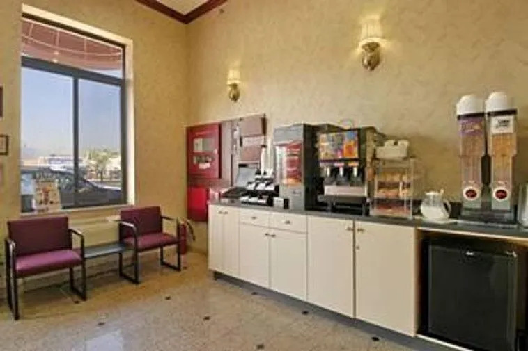 Woodside Motel
