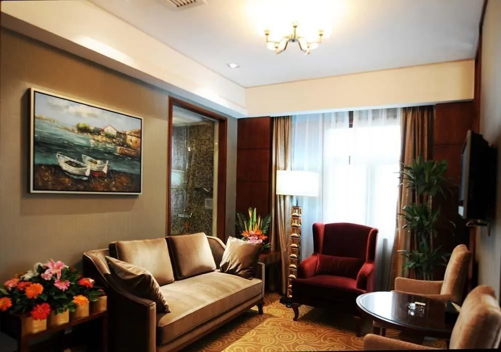 Starway Hotel (Nanchang Honggutan Wanda Qiushui Square)