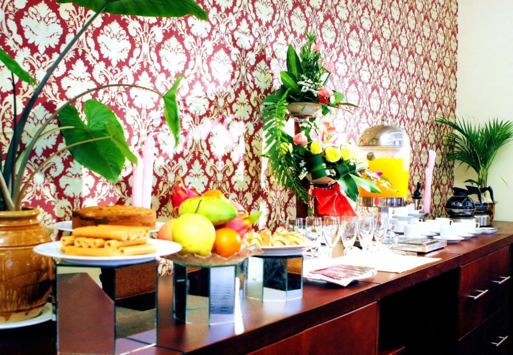 Century Riverside Hotel Hue