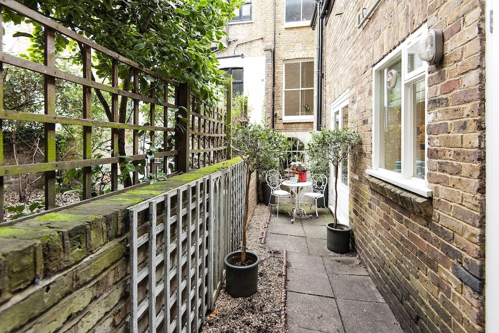 The Chelsea Kensington Mews - NC01