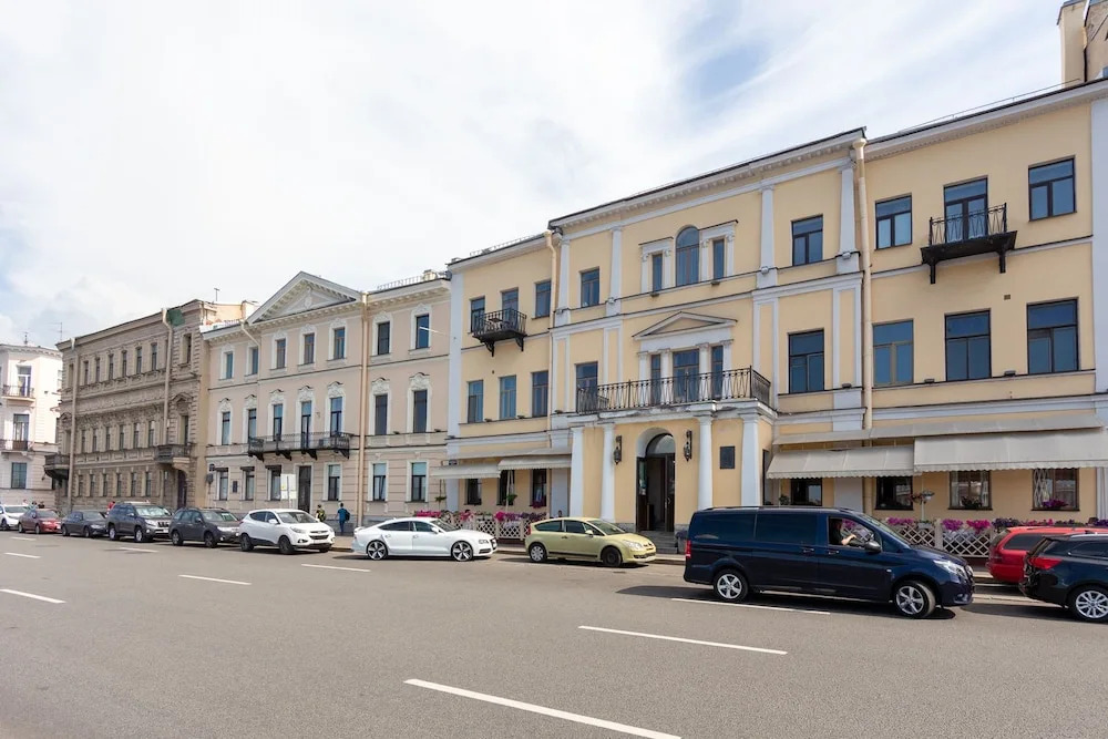 Апартаменты «City of Rivers на Английской набережной»