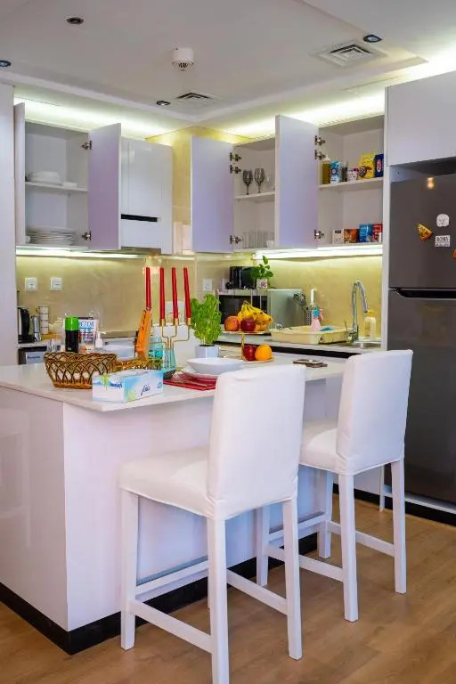 Full Apartment in Dubai Marina,80m from beach