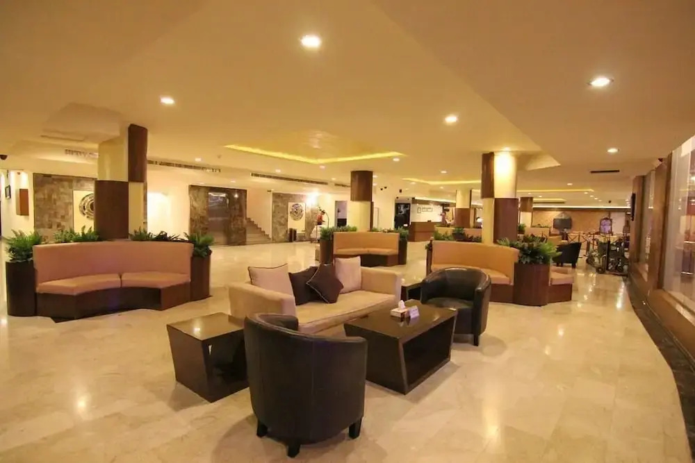 Towlan Hotel Suites 1