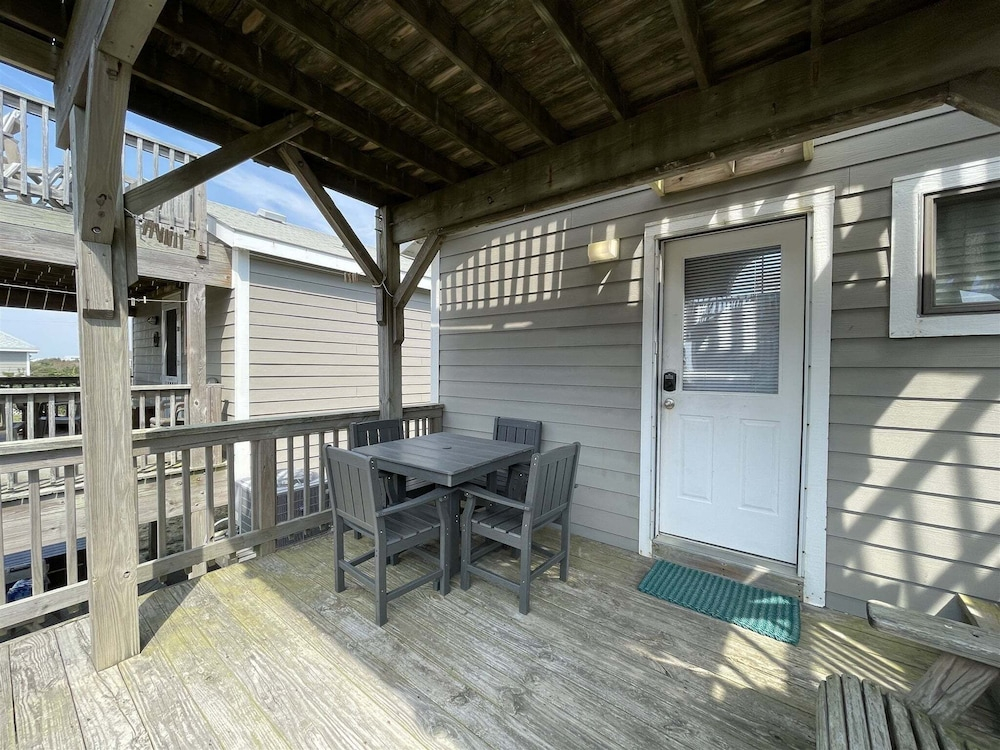 22 Sea Therapy Condo