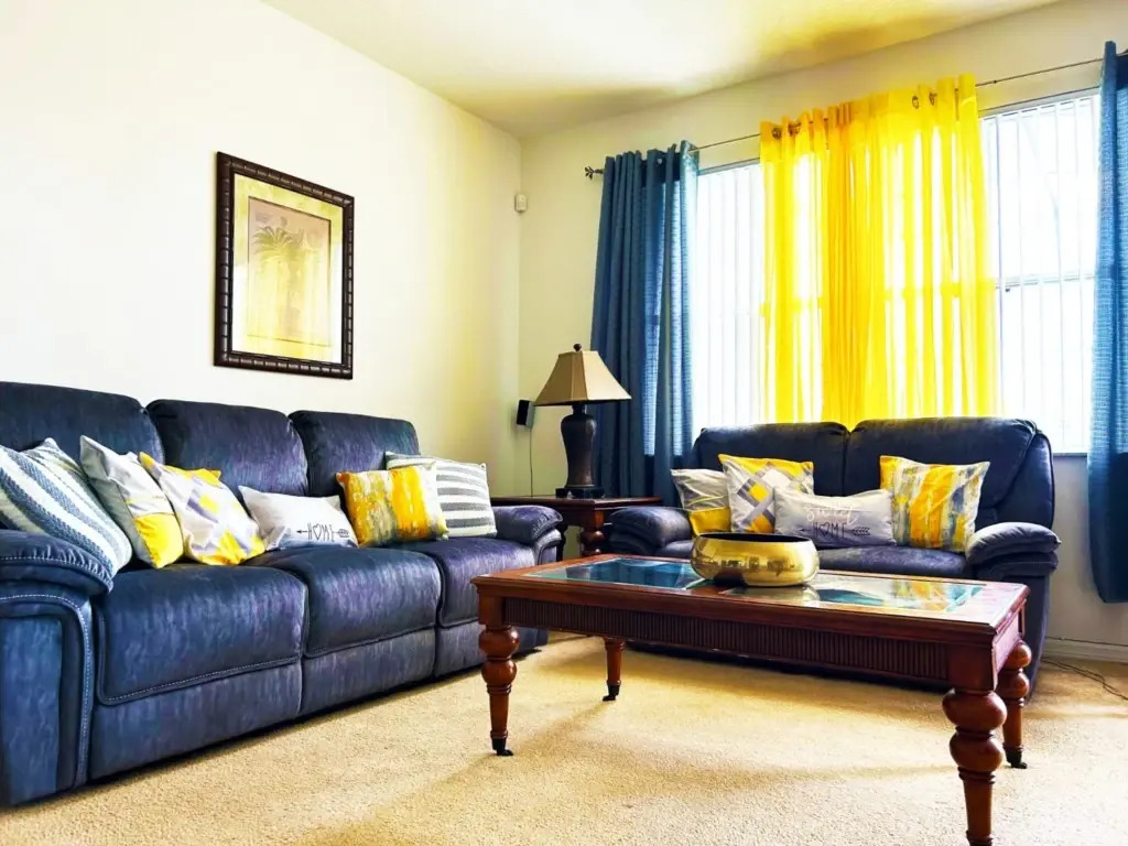 1132 Two En Suites, Davenport, US