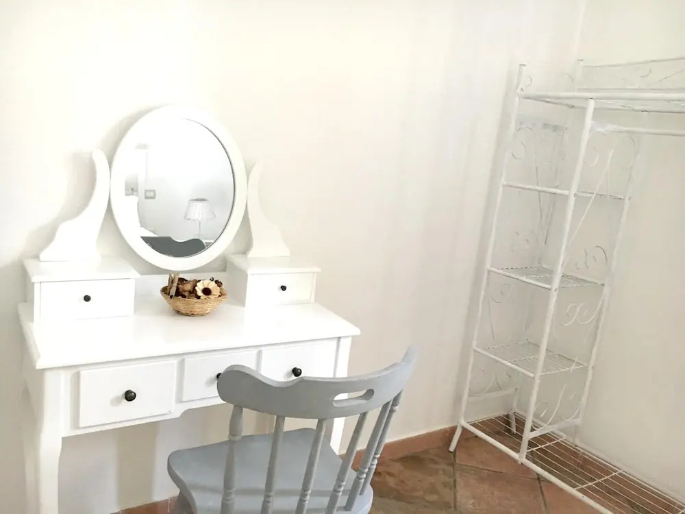 House With one Bedroom in Assemini, With Furnished Garden and Wifi Near the Beach