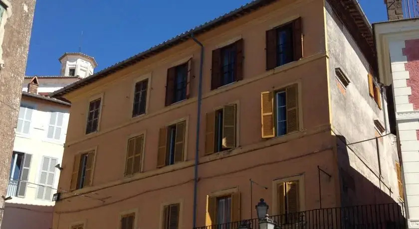 Allombra del Castello