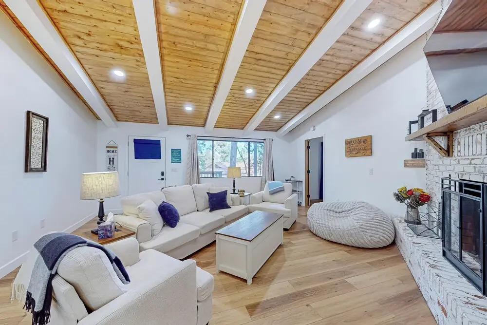 4BR Home w/ Decks, Fireplace, Golf Nearby