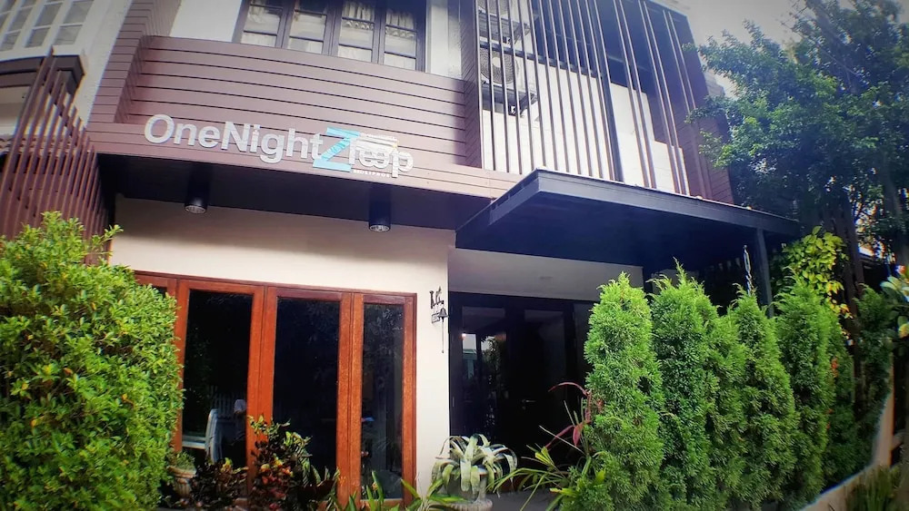 OneNightZleep Hostel