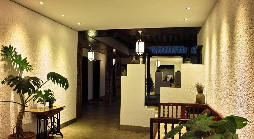 Maomaocool Traveling with Hotel Santa