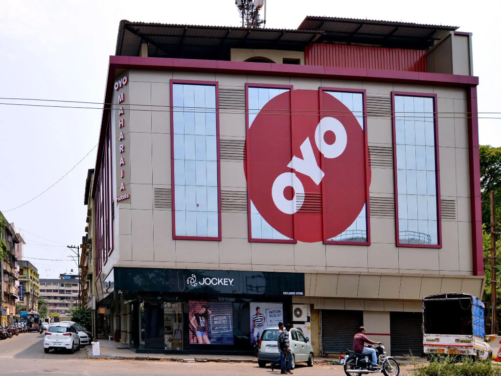 FabHotel Maharaja - Nr Vasco Da Gama Railway Station
