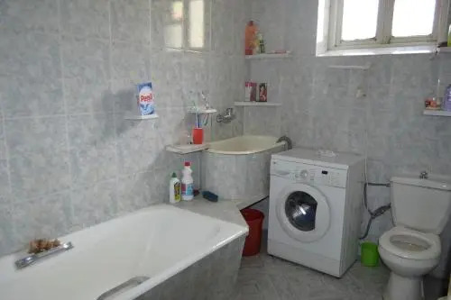 Manonis Guesthouse