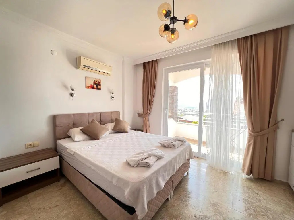 Arnna 4 Villa