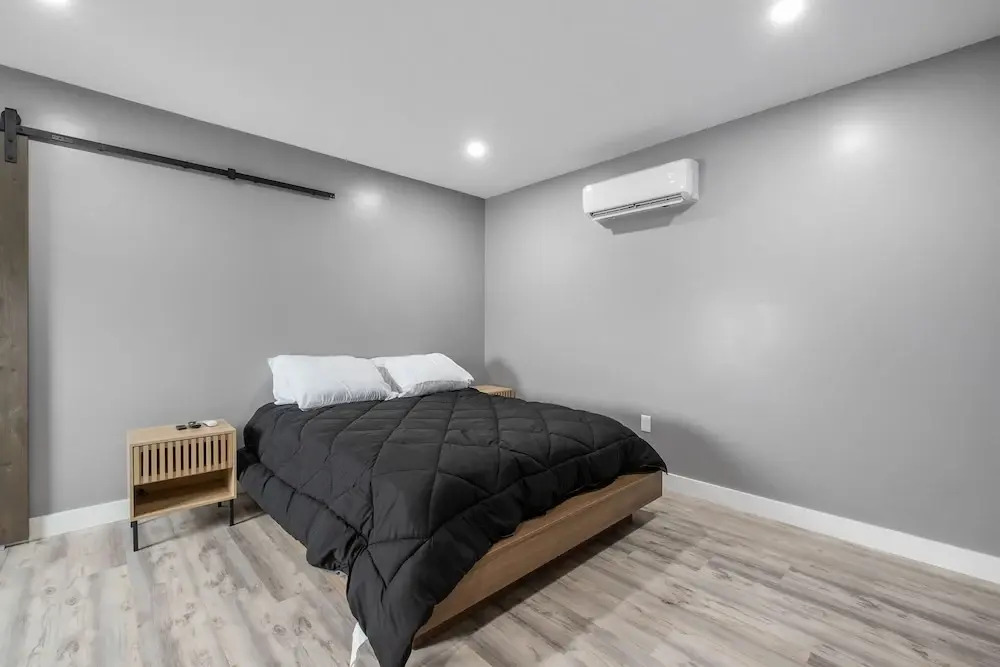 New Luxury 4 Bed Condo Perfect for Winter Rental