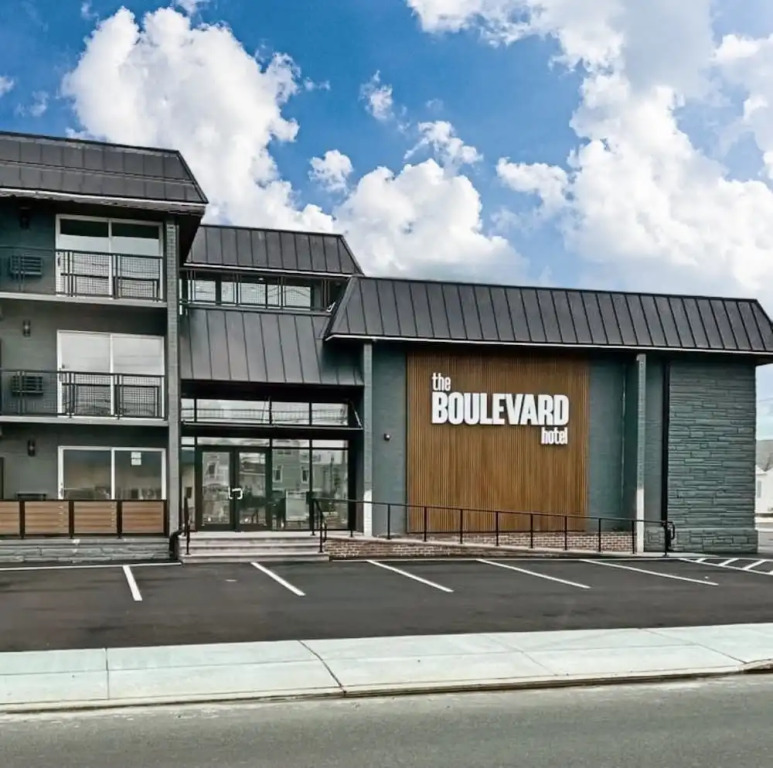 The Boulevard Hotel