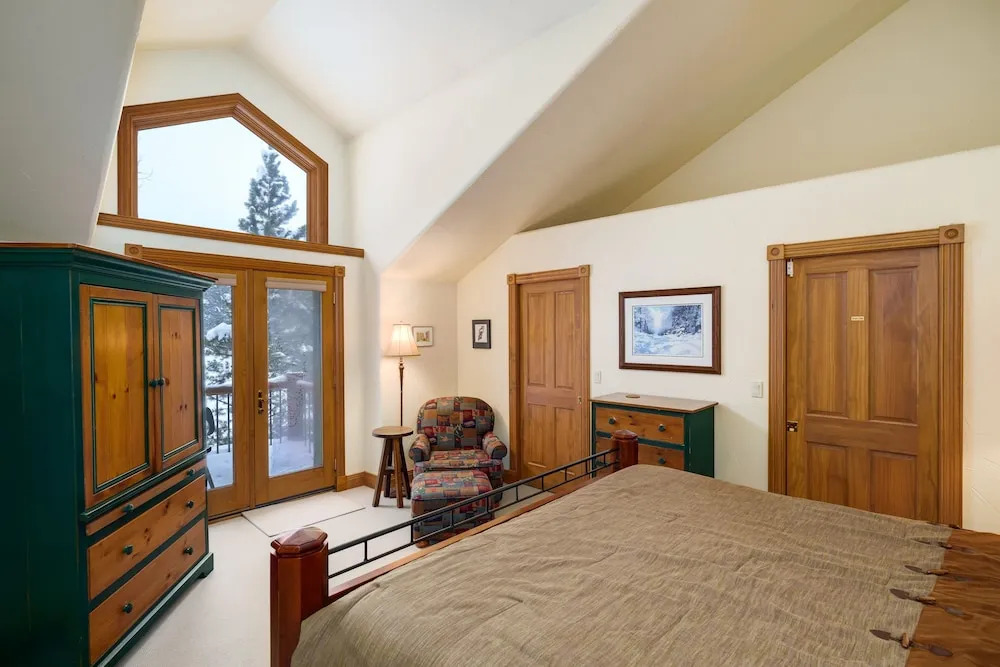 Crosstimbers 2784 3 Bedroom Townhouse by RedAwning