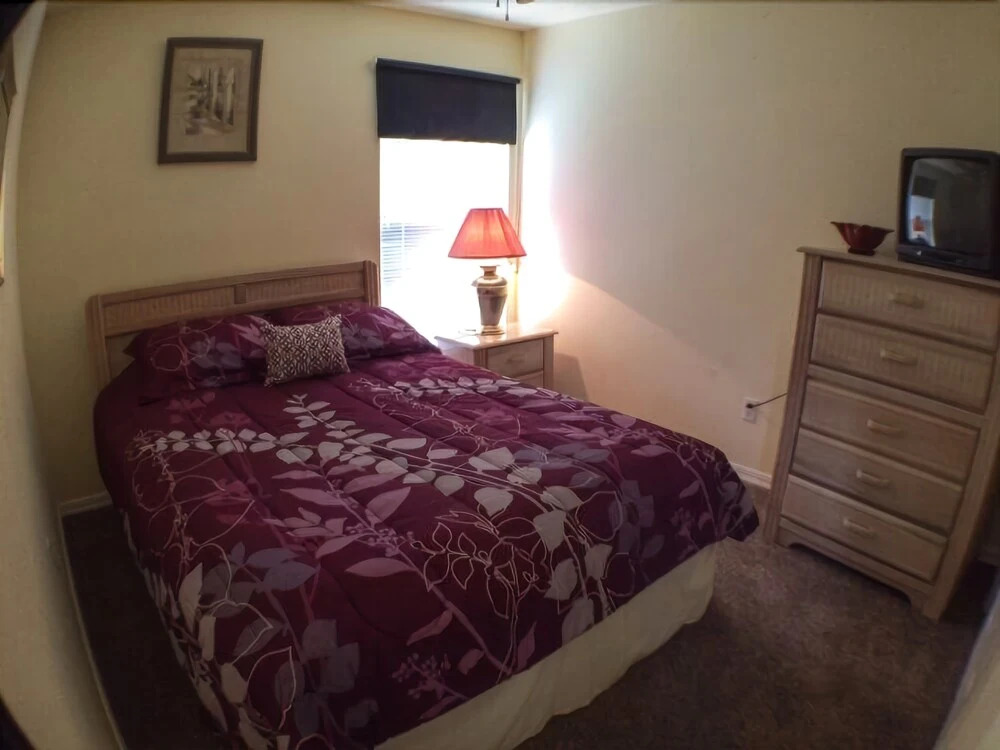 Golf Course View Private Pool ! 3 Bedroom Home