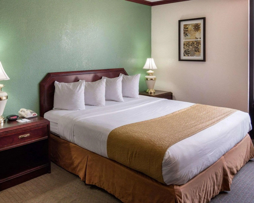 Quality Inn Shreveport Airport