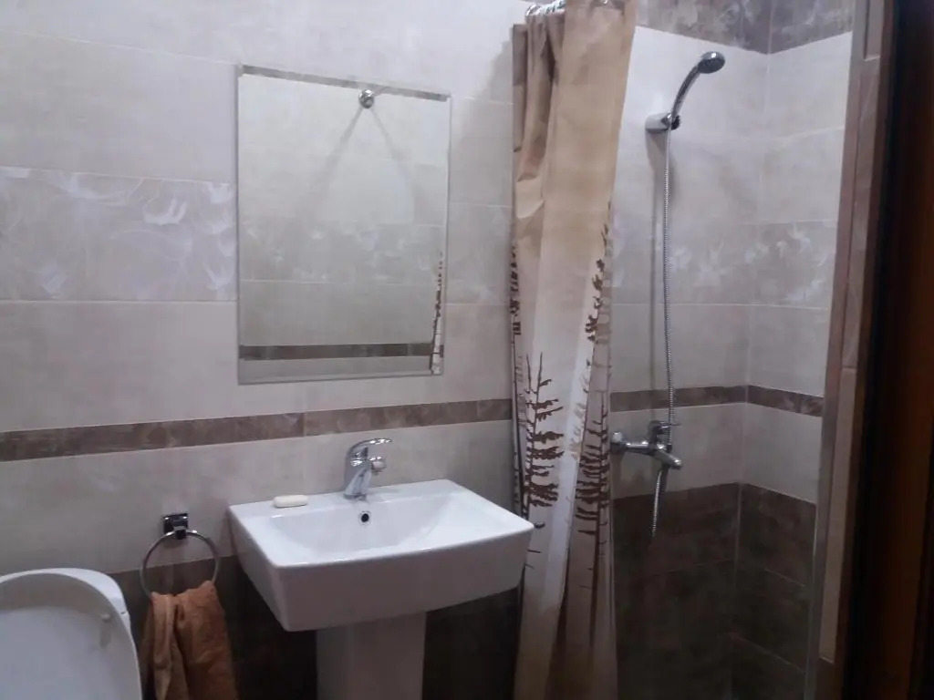 Demirjian Apt