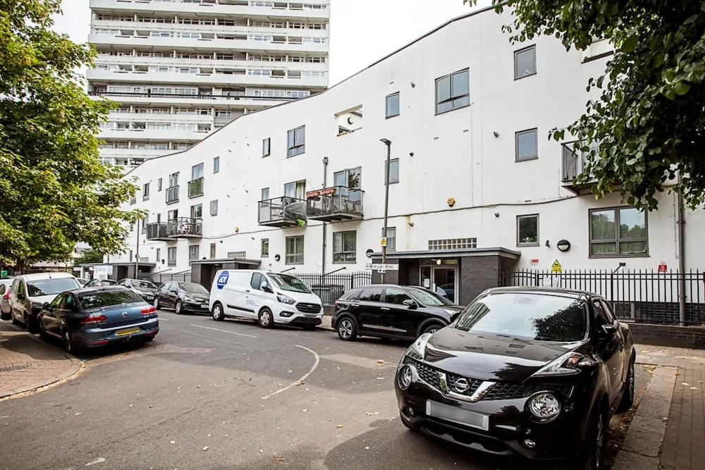 London Apartment in Trendy Clapham Junction