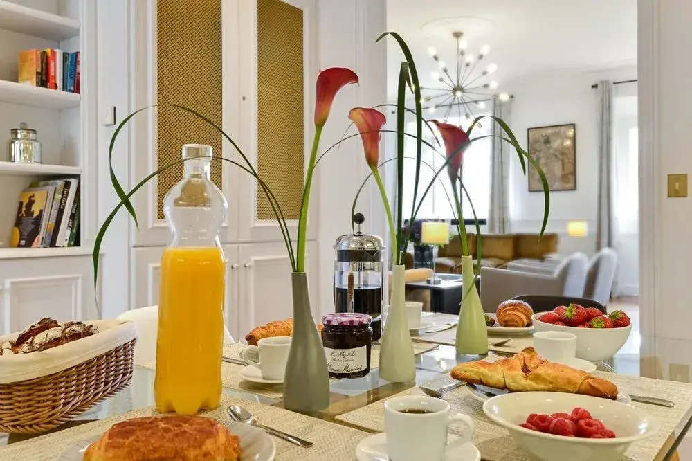 Palais Petit - Two Bedroom Apartment