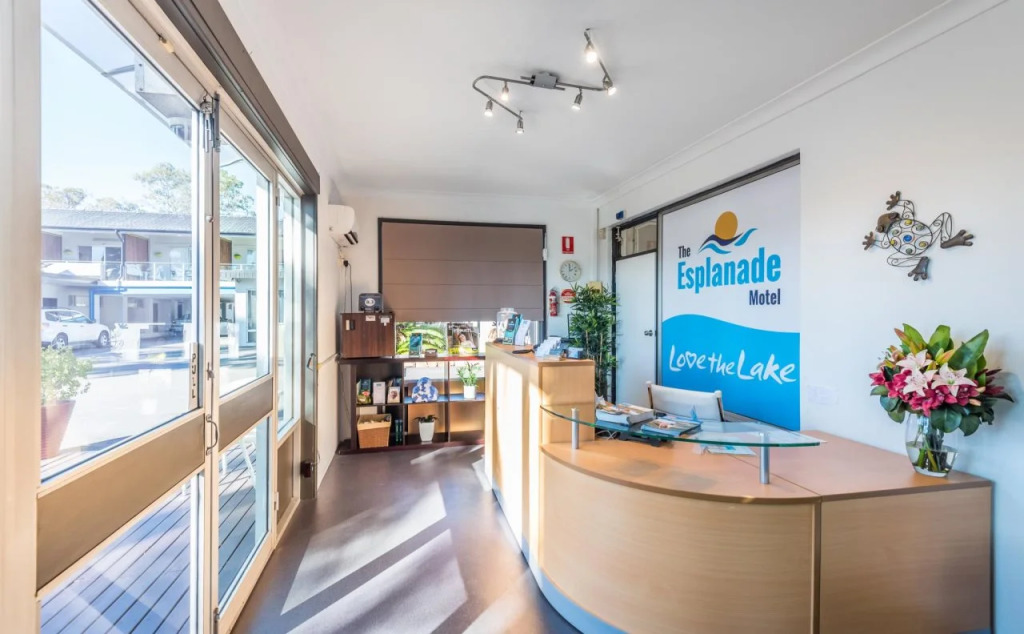 The Esplanade Motel