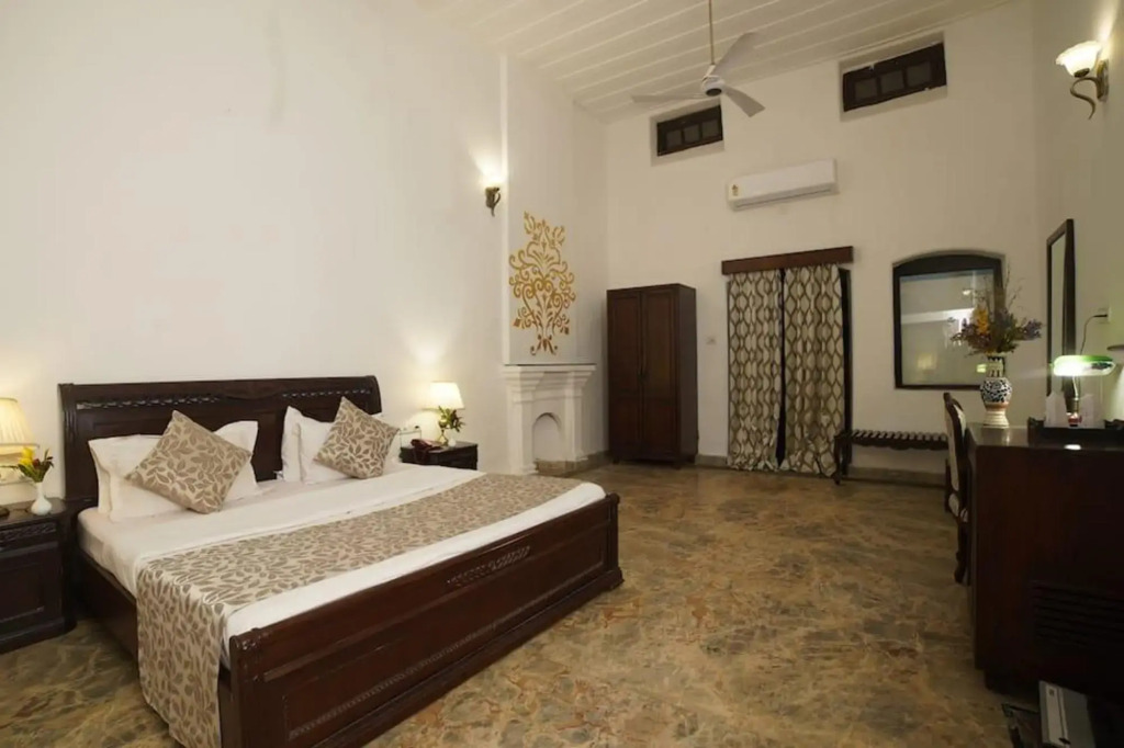 Karnikar Bungalow