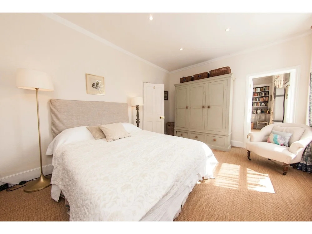Bright and Homey House With Garden, for 5