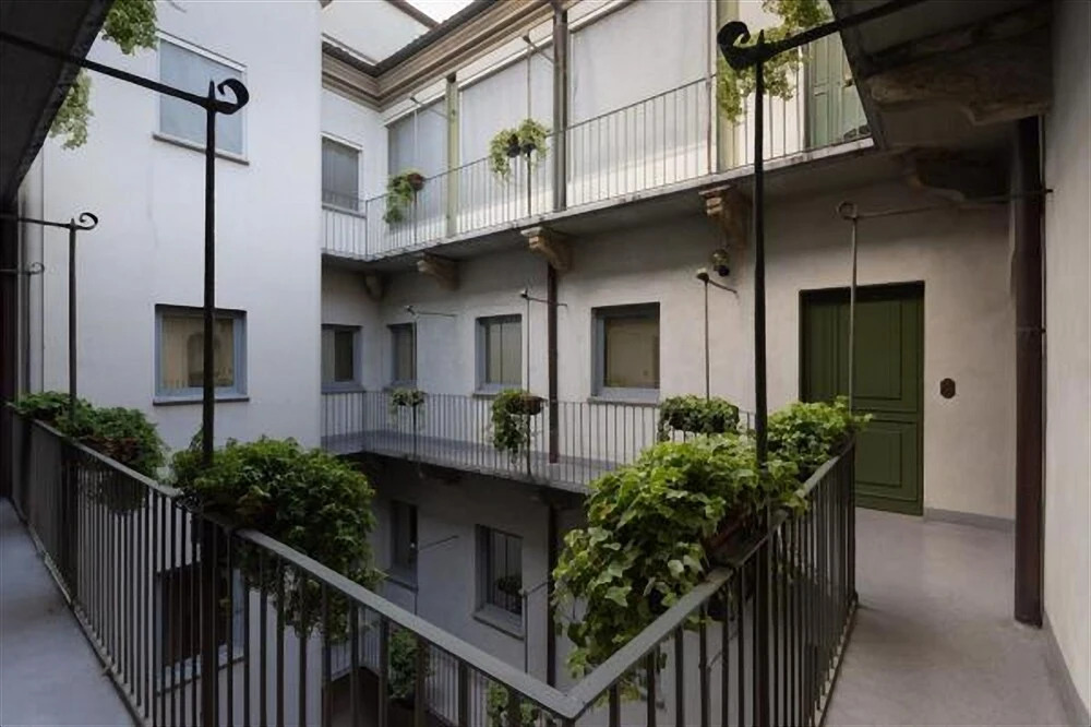 Juvarra Apartment