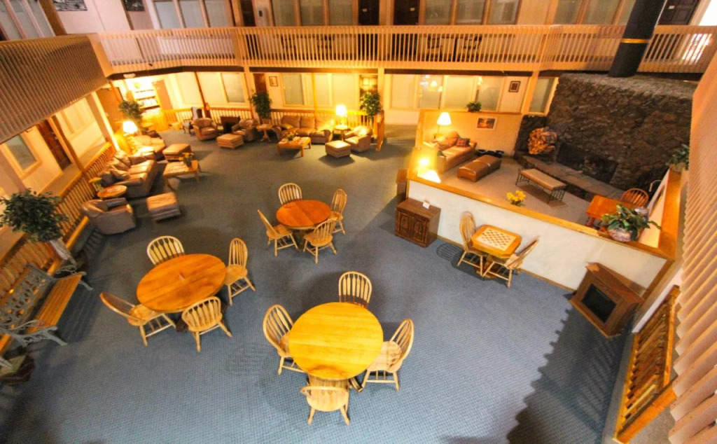 Pine-Santa Fe by Roundhouse Resort and Spa