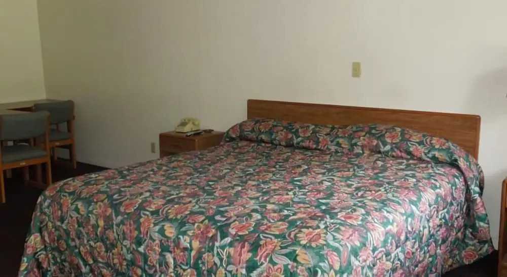 Lee's Motel