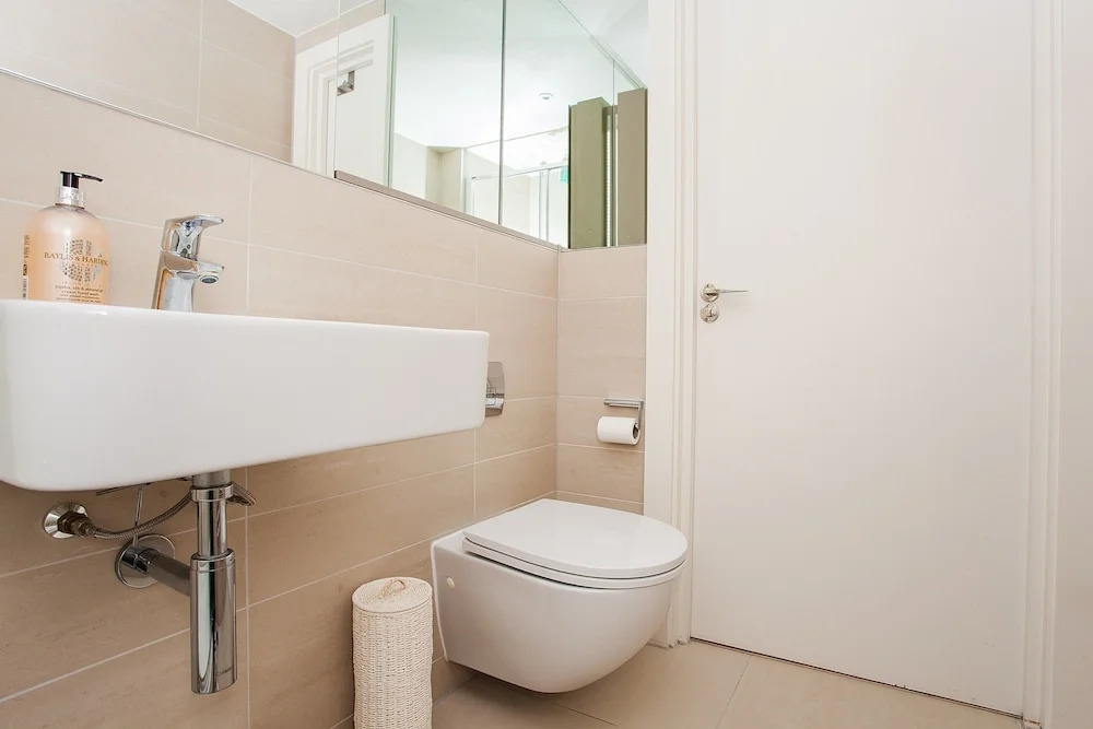 2 Bedroom Apartment With Balcony